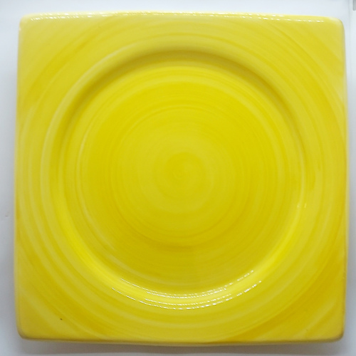 Assiette carrée grand modèle jaune 